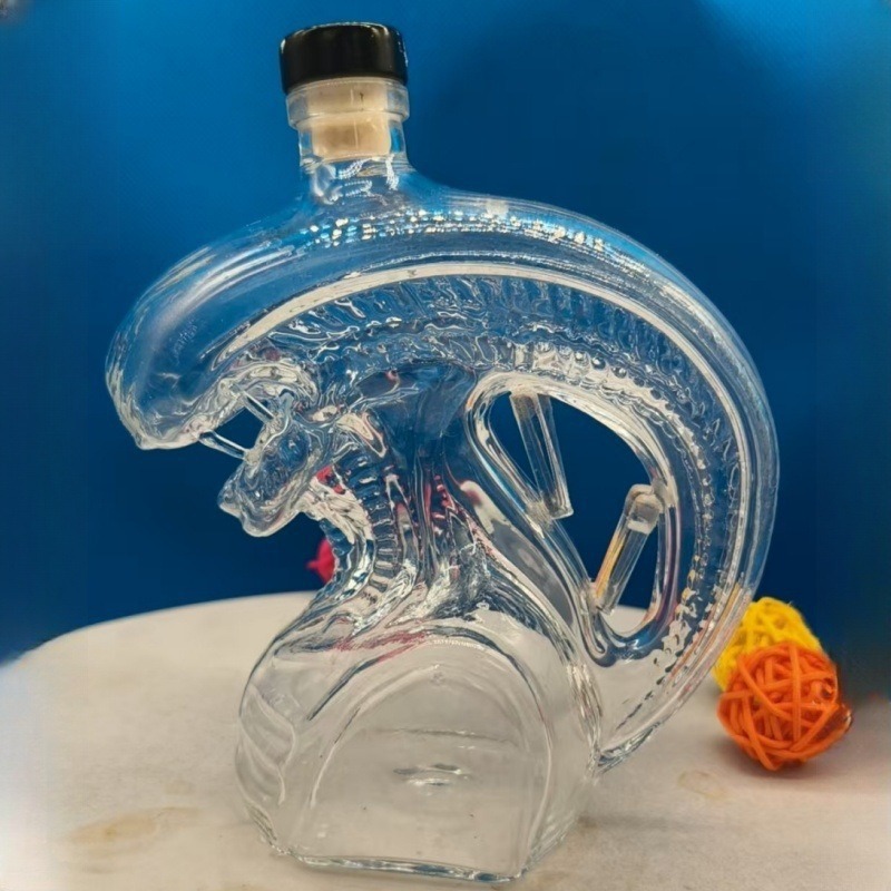 Alien Xenomorph Shaped Whiskey - Glass Decanter Whiskey recension och pris