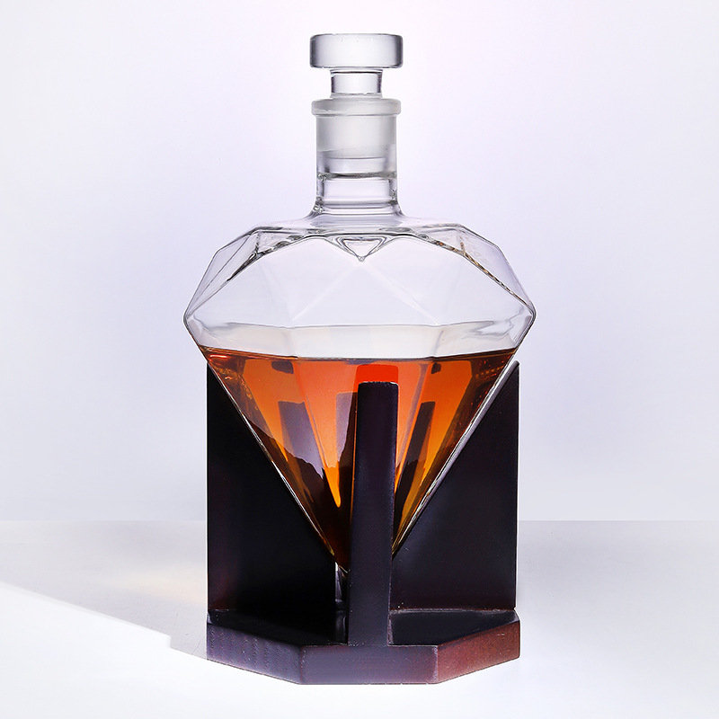 Diamond-Cut Whiskey Decanter 8 - Glass Decanter Whiskey recension och pris