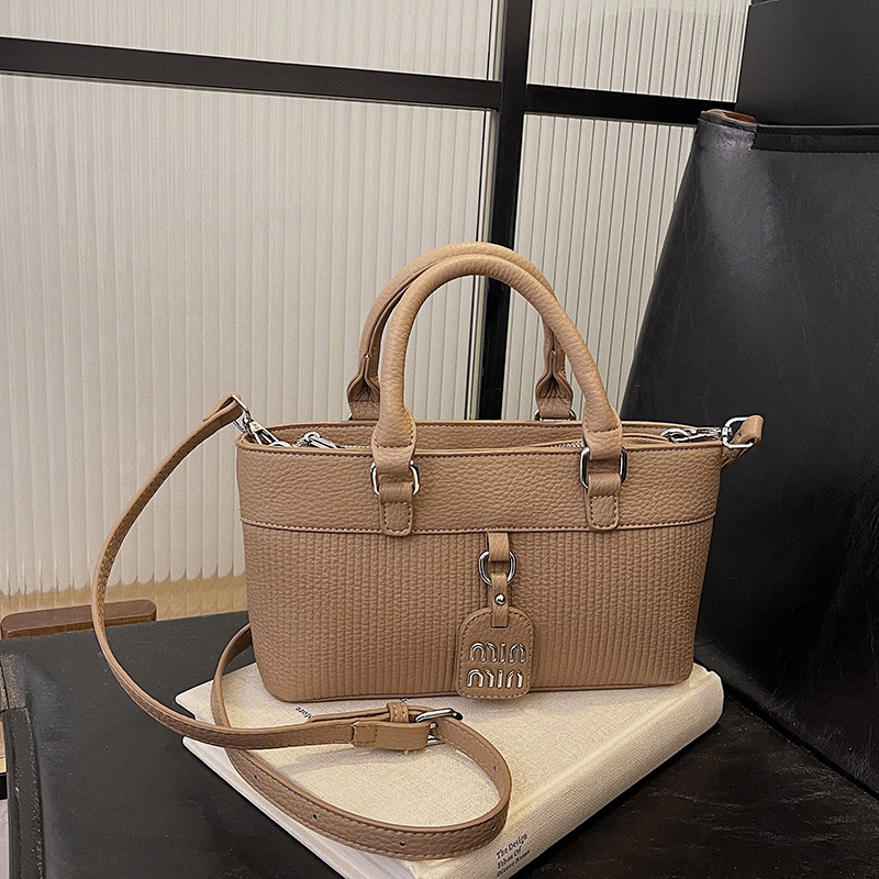 Luxury Women High End Leather  - Luxury Lifestyle City recension och pris